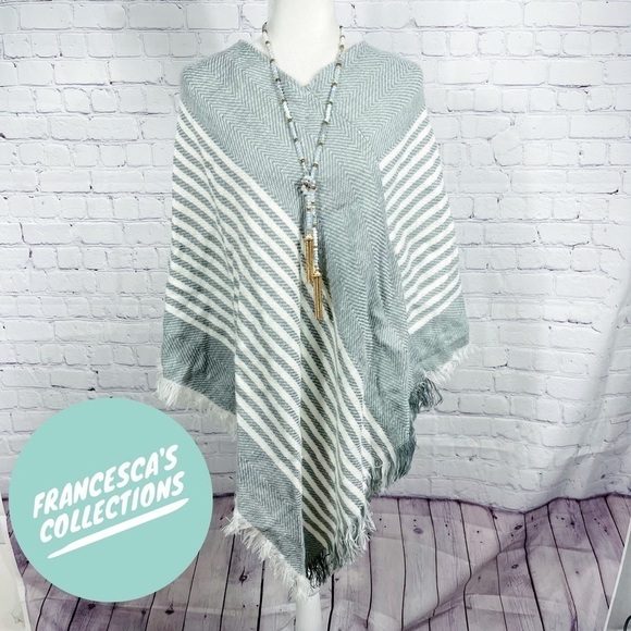 Francesca's Collections Gray & White Striped Fridge Shawl Poncho - ONE SIZE - Picture 1 of 10